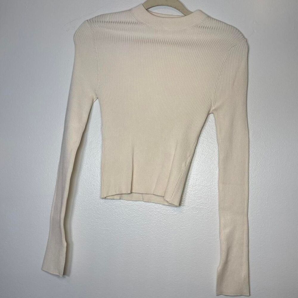 Pull-bear Women's Cream and White sweater